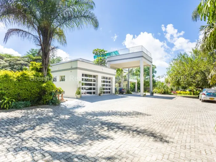 7 Bedroom House for Sale in Chisipite, Harare