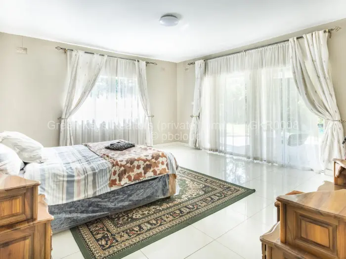 7 Bedroom House for Sale in Chisipite, Harare