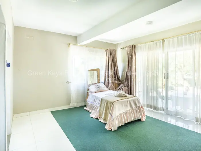 7 Bedroom House for Sale in Chisipite, Harare