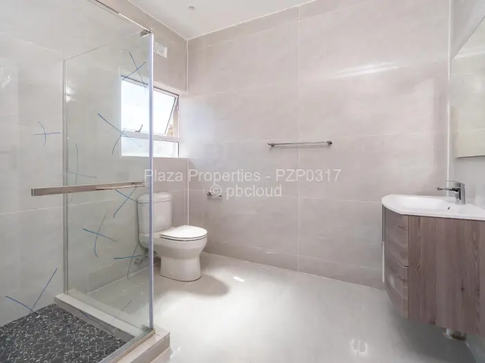 Townhouse/Cluster for Sale in Greendale North, Harare