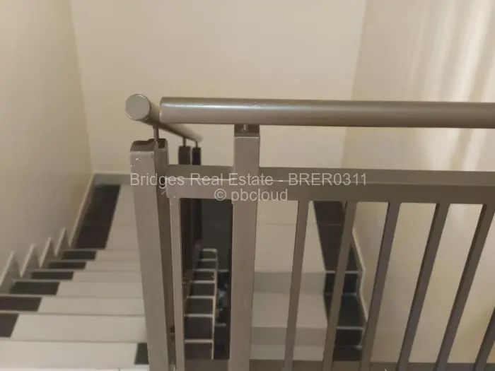 4 Bedroom House to Rent in Greystone Park