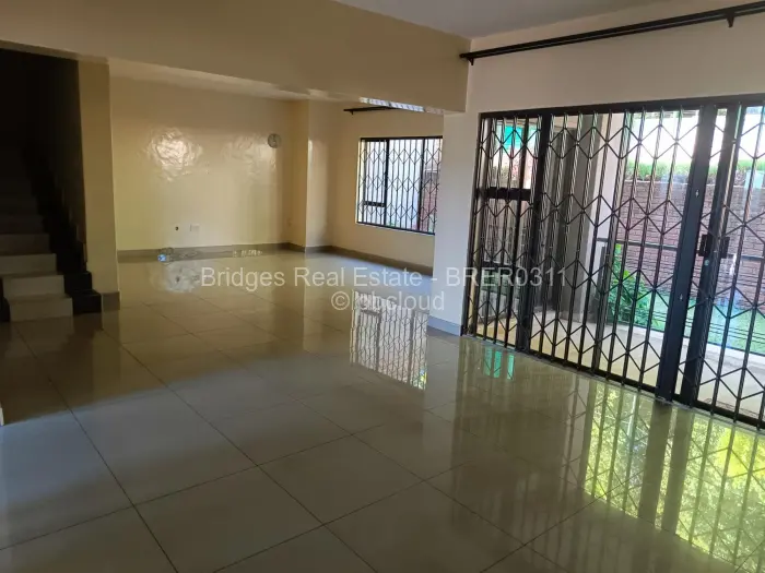 4 Bedroom House to Rent in Greystone Park