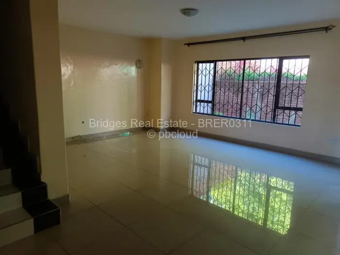 4 Bedroom House to Rent in Greystone Park