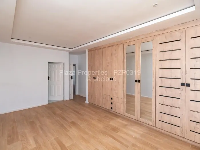 Townhouse/Cluster for Sale in Greendale North, Harare