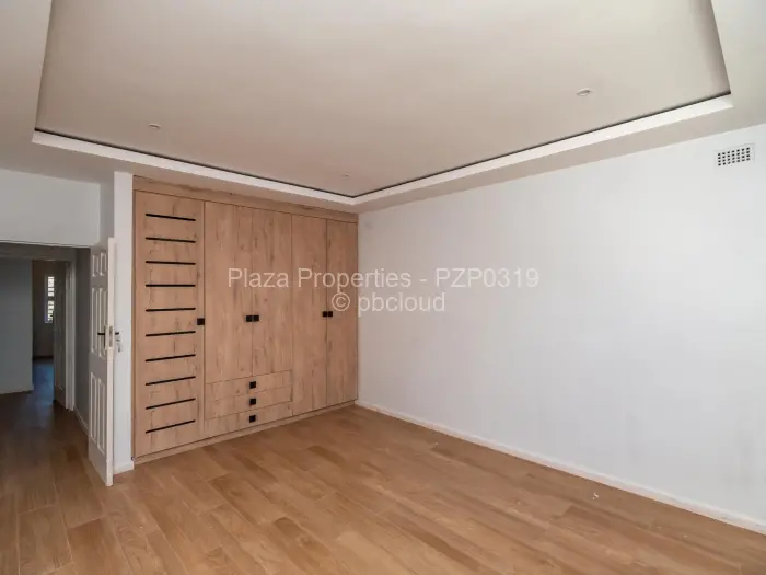 Townhouse/Cluster for Sale in Greendale North, Harare