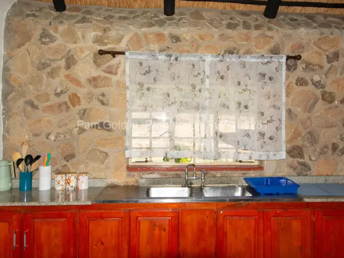 4 Bedroom House for Sale in Nyanga, Nyanga