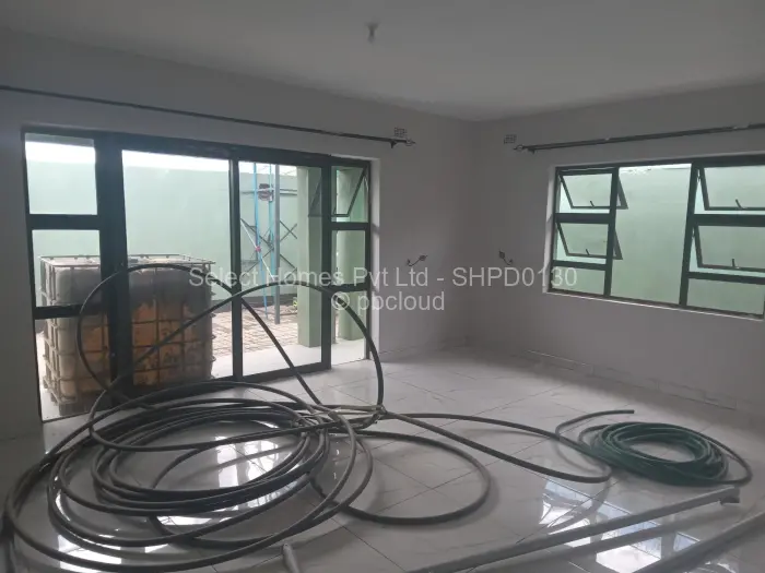 4 Bedroom House to Rent in Glaudina, Harare