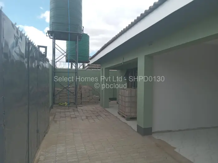 4 Bedroom House to Rent in Glaudina, Harare