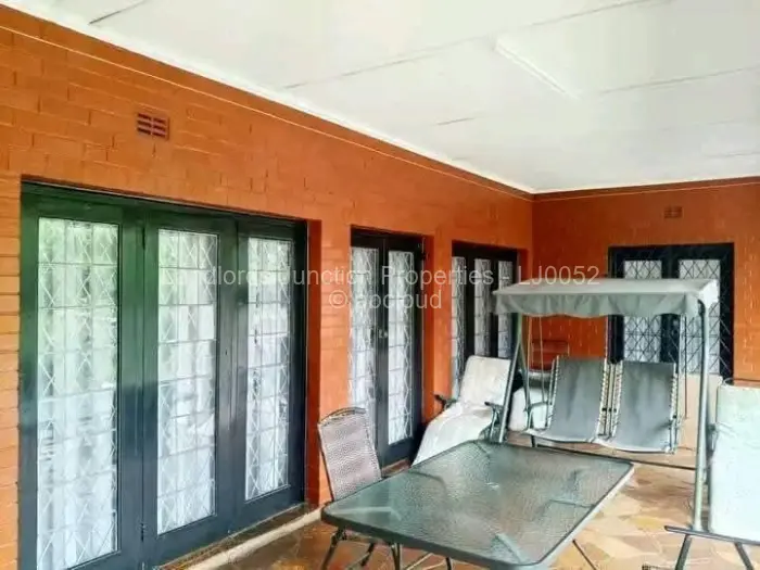 4 Bedroom House for Sale in Four Winds, Bulawayo