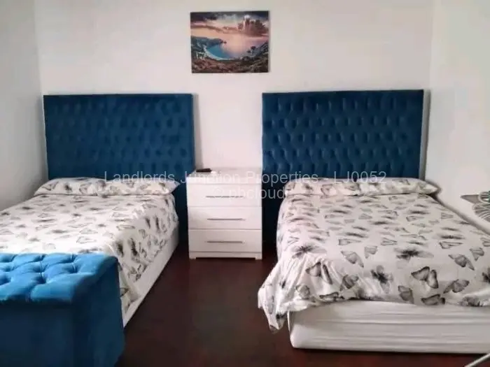 4 Bedroom House for Sale in Four Winds, Bulawayo