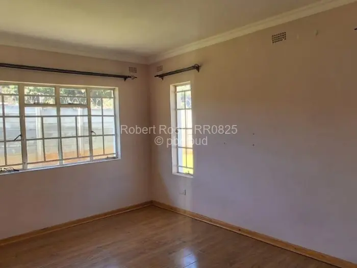 2 Bedroom Cottage/Garden Flat to Rent in Upper Hillside