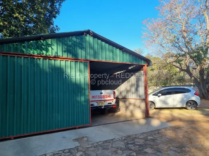 5 Bedroom House for Sale in Hillside Byo, Bulawayo