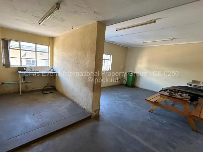Warehouse/Industrial to Rent in Bulawayo City Centre, Bulawayo