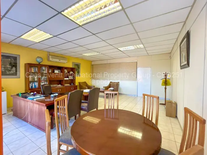 Warehouse/Industrial to Rent in Bulawayo City Centre, Bulawayo