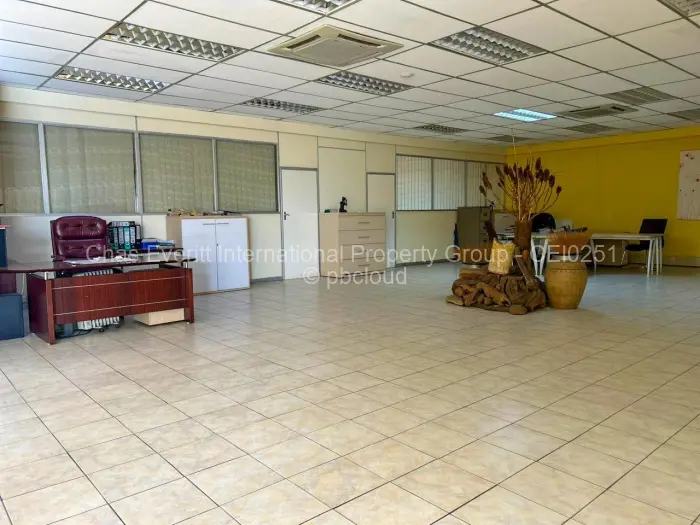 Warehouse/Industrial to Rent in Bulawayo City Centre, Bulawayo