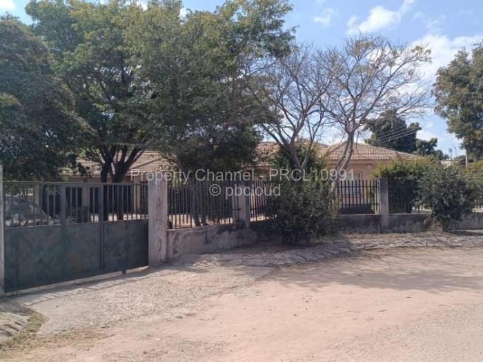 4 Bedroom House for Sale in Ruwa, Ruwa
