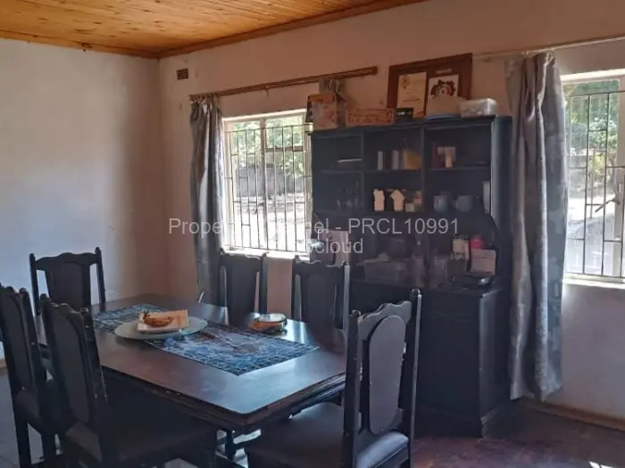 4 Bedroom House for Sale in Ruwa, Ruwa