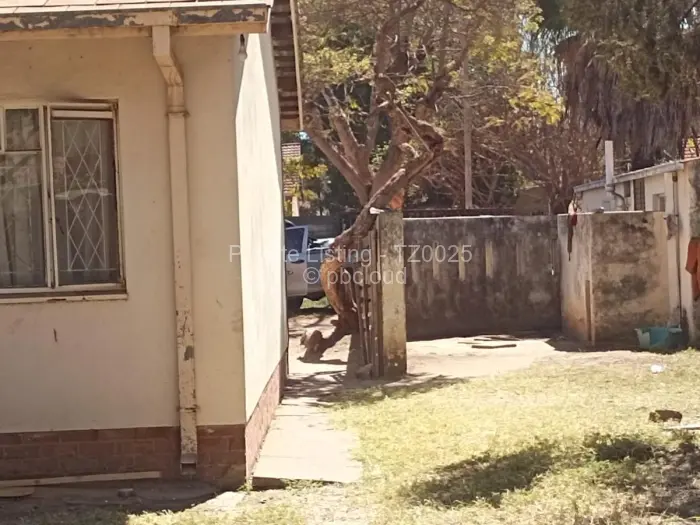 3 Bedroom House for Sale in Mabelreign, Harare