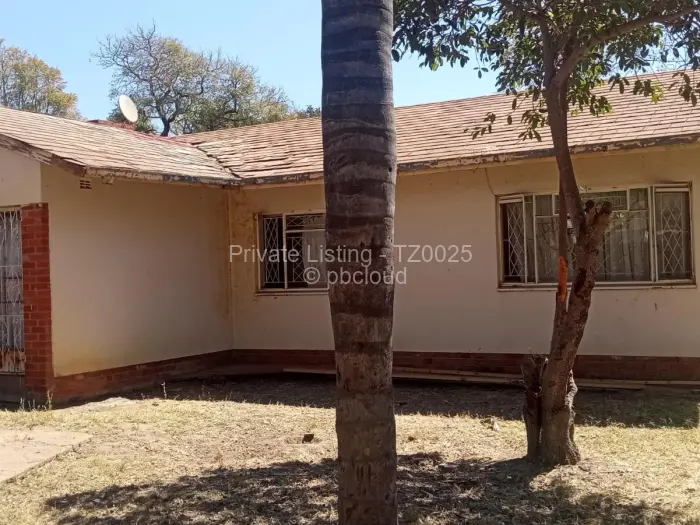 3 Bedroom House for Sale in Mabelreign, Harare