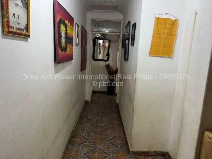 3 Bedroom House for Sale in Mainway Meadows, Harare