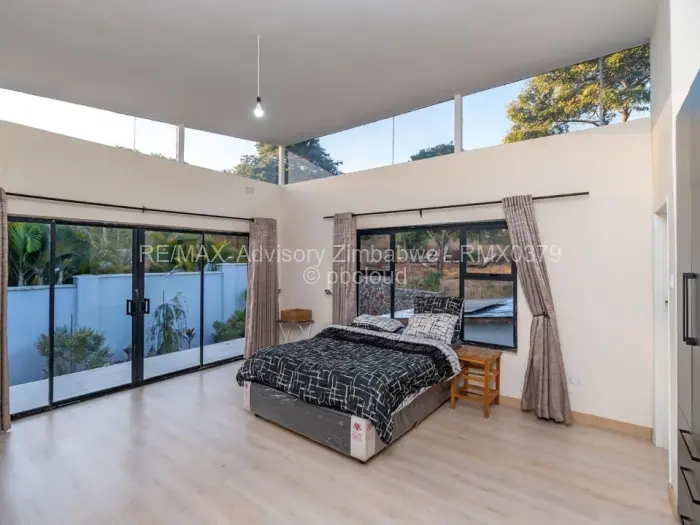 5 Bedroom House for Sale in Carrick Creagh Estate, Harare