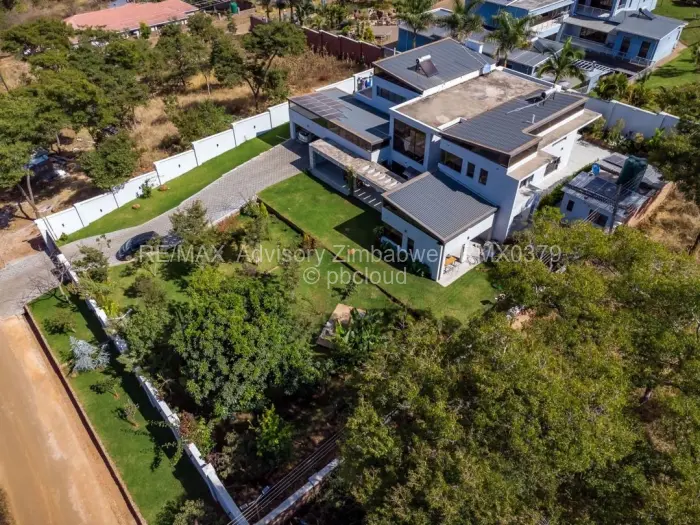 5 Bedroom House for Sale in Carrick Creagh Estate, Harare
