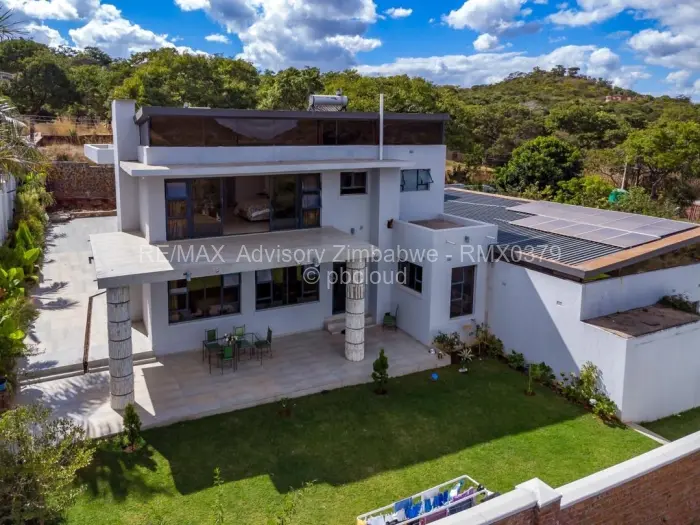 5 Bedroom House for Sale in Carrick Creagh Estate, Harare
