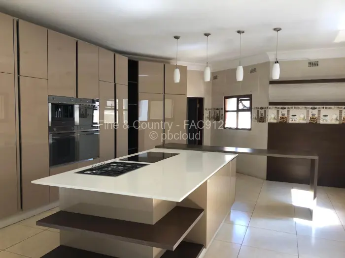 5 Bedroom House to Rent in Shawasha Hills, Harare