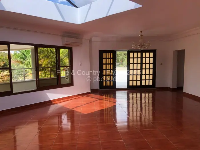 5 Bedroom House to Rent in Shawasha Hills, Harare