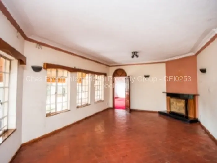 5 Bedroom House for Sale in Pomona, Harare