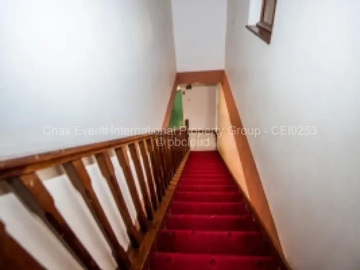 5 Bedroom House for Sale in Pomona, Harare