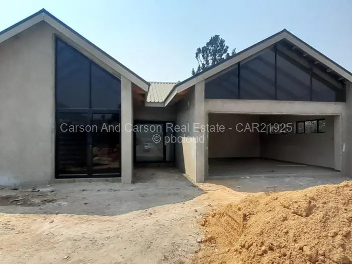 Townhouse/Cluster for Sale in Greendale North, Harare