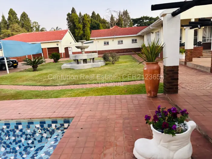 Commercial Property to Rent in Borrowdale