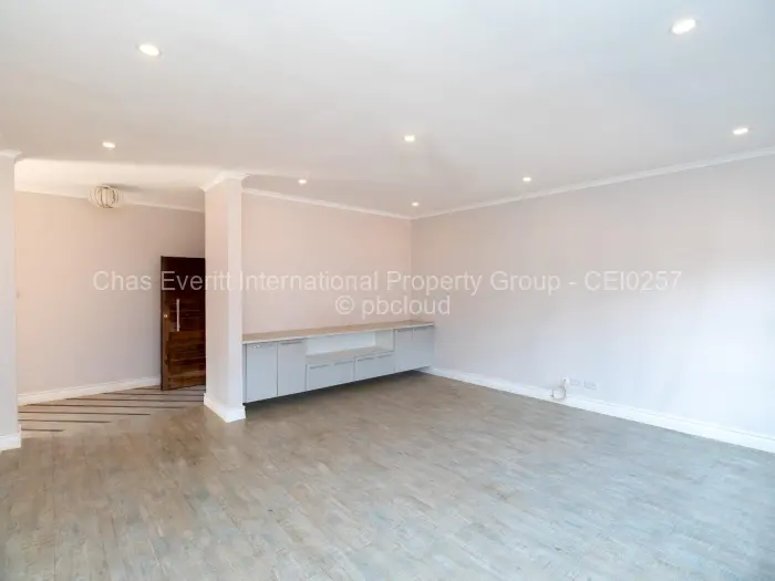 Townhouse/Cluster for Sale in Helensvale, Harare