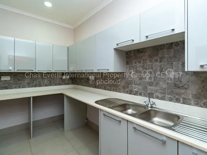 Townhouse/Cluster for Sale in Helensvale, Harare