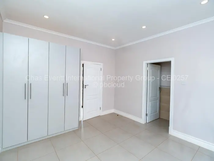 Townhouse/Cluster for Sale in Helensvale, Harare