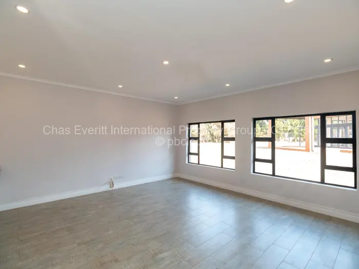 Townhouse/Cluster for Sale in Helensvale, Harare