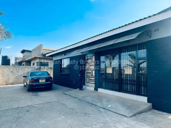 4 Bedroom House for Sale in Madokero Estates, Harare