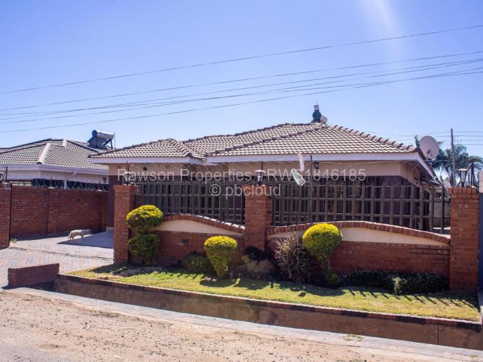 4 Bedroom House for Sale in Madokero Estates, Harare