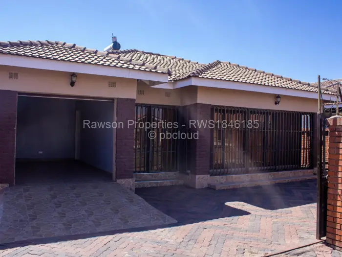 4 Bedroom House for Sale in Madokero Estates, Harare