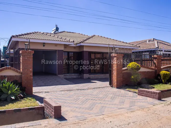 4 Bedroom House for Sale in Madokero Estates, Harare