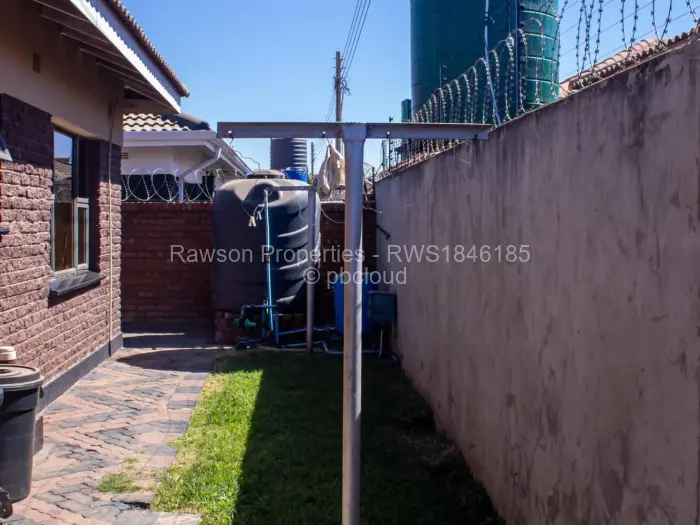 4 Bedroom House for Sale in Madokero Estates, Harare