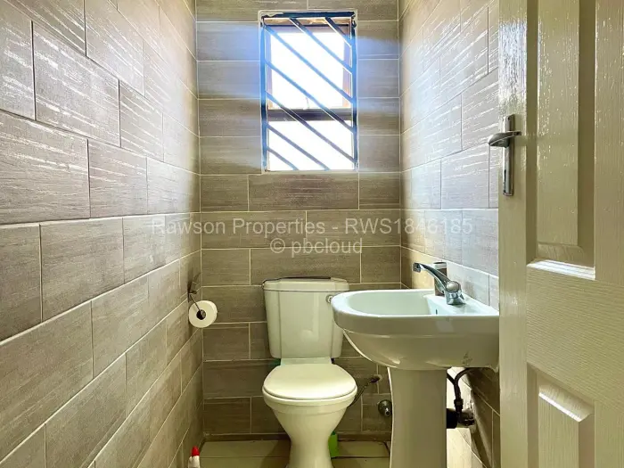 4 Bedroom House for Sale in Madokero Estates, Harare