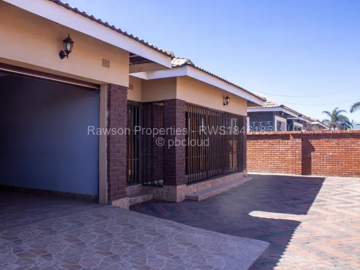 4 Bedroom House for Sale in Madokero Estates, Harare
