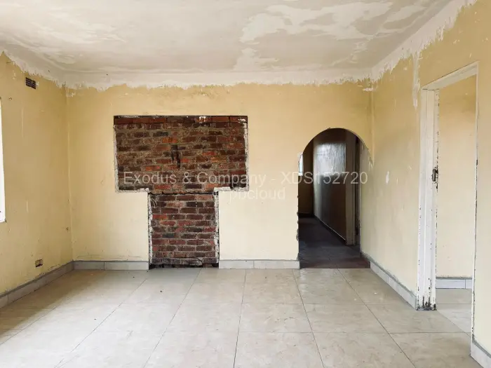 5 Bedroom House for Sale in Whitecliff, Harare