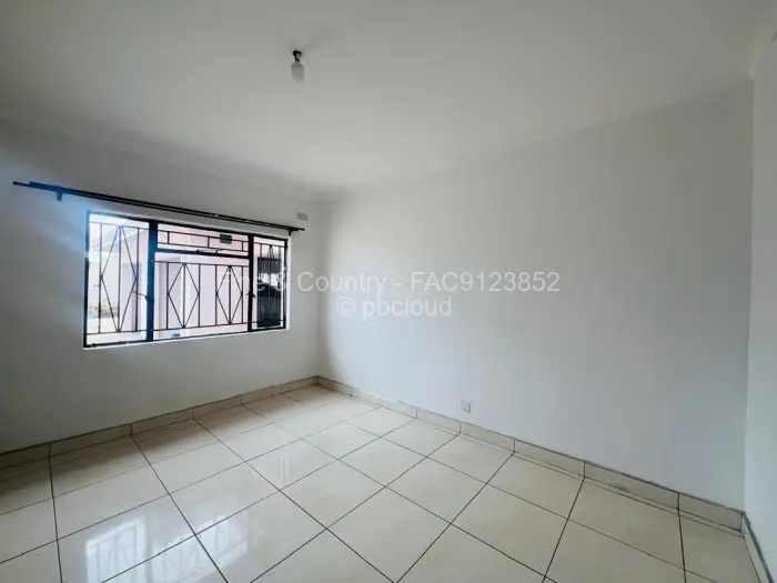 4 Bedroom House to Rent in Zimre Park
