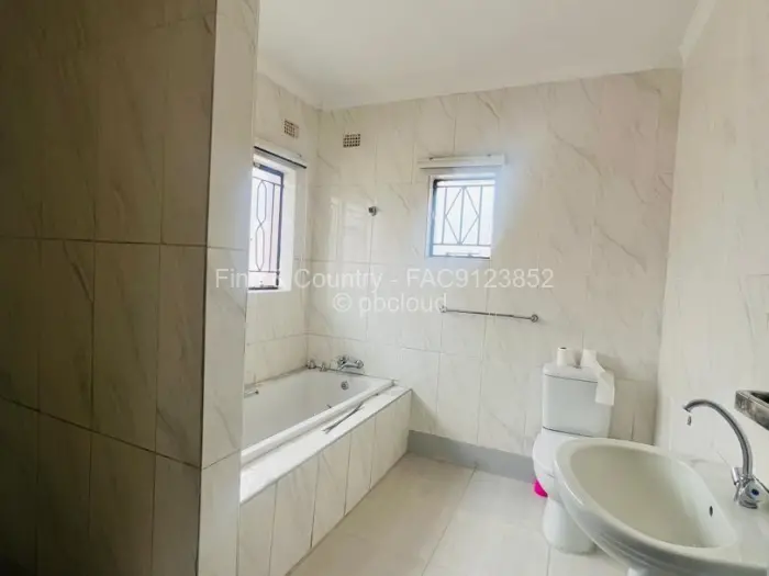 4 Bedroom House to Rent in Zimre Park