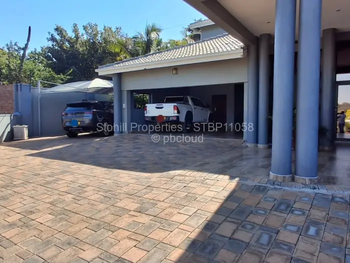 6 Bedroom House for Sale in Borrowdale Brooke, Harare