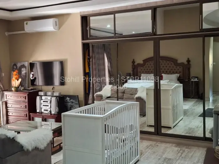 6 Bedroom House for Sale in Borrowdale Brooke, Harare