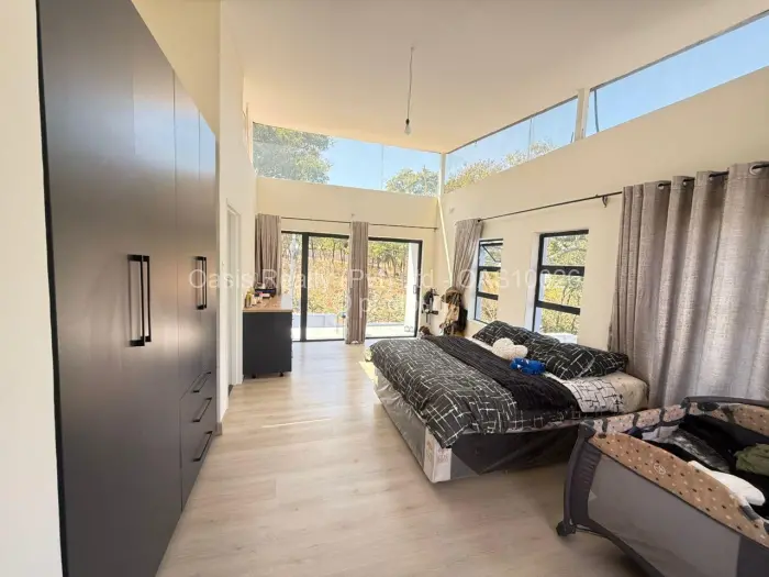 5 Bedroom House for Sale in Carrick Creagh Estate, Harare